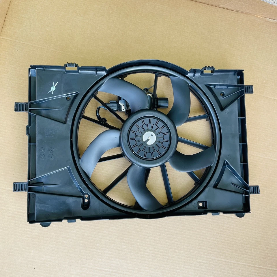 Conjunto de ventilador de refrigeración del radiador Ford Motorcraft OE para Ford Fusion Mercury Lincoln Foto 4 de 4