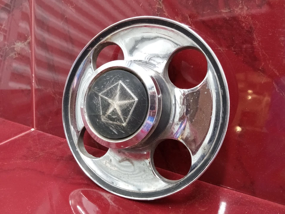 Chrysler Cordoba 1975-1977 (1) tapa central cromada de fábrica OEM # 4126632 vintage Foto 3 de 4