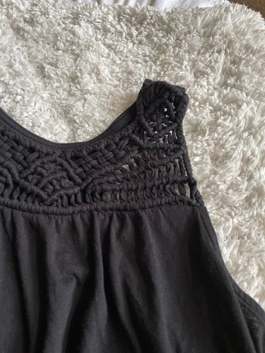Old Navy Girls Sz. 16 Black Sleeveless Top. Pretty, Exc. Condition - Picture 7 of 9