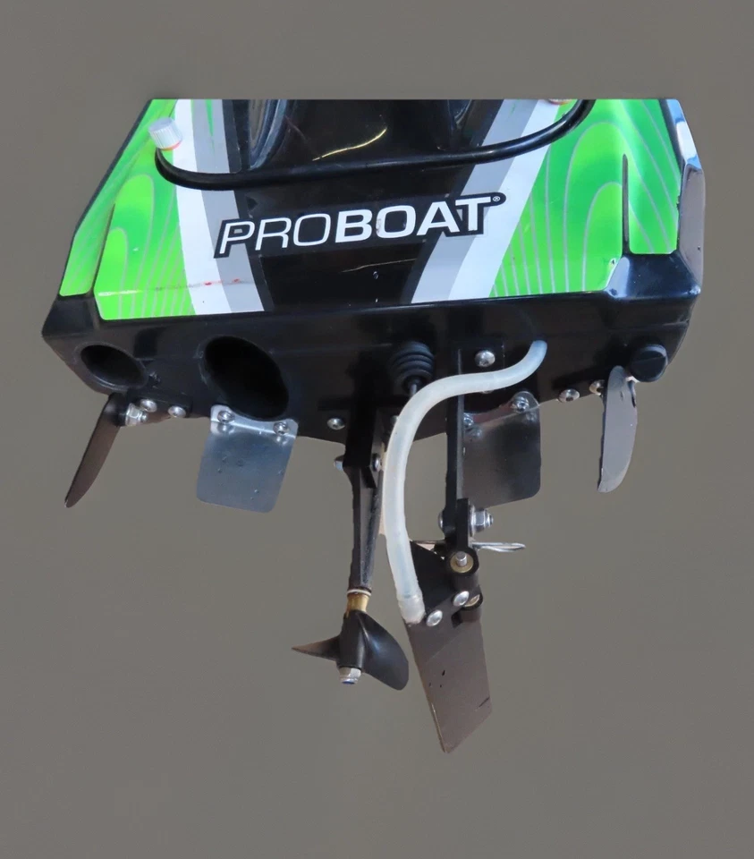 #SE4760# Pro Boat Sonicwake V2 36" Self-Righting Brushless RC Boot *lesen* - Bild 2 von 4