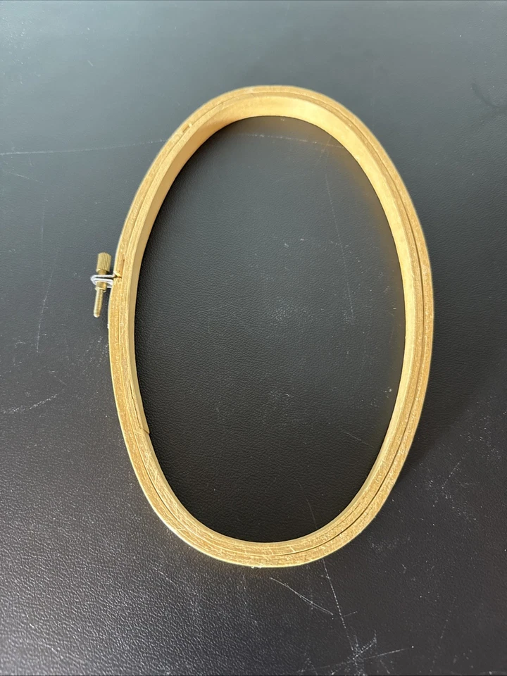 Aro bordado vintage ovalado 9x5 pulgadas marco de madera Foto 3 de 4