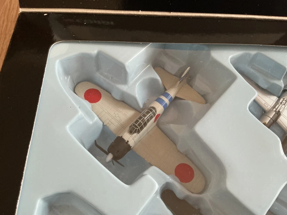 CORGI CSF01006 FIGHTER SCRAMBLE CLASSIC FIGHTER PLANES  SET SERIES 3 MIB! - Image 3 of 4