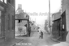 Dcv-66 Street View, Cross Street, Eye, Suffolk. Photo