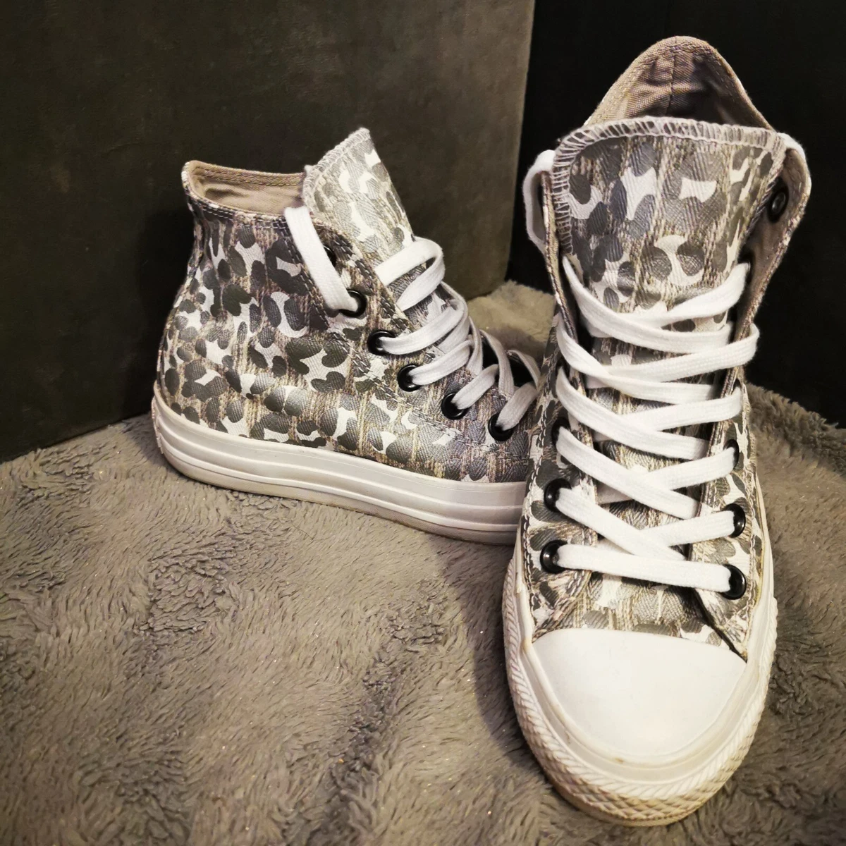 Converse rare limited deals