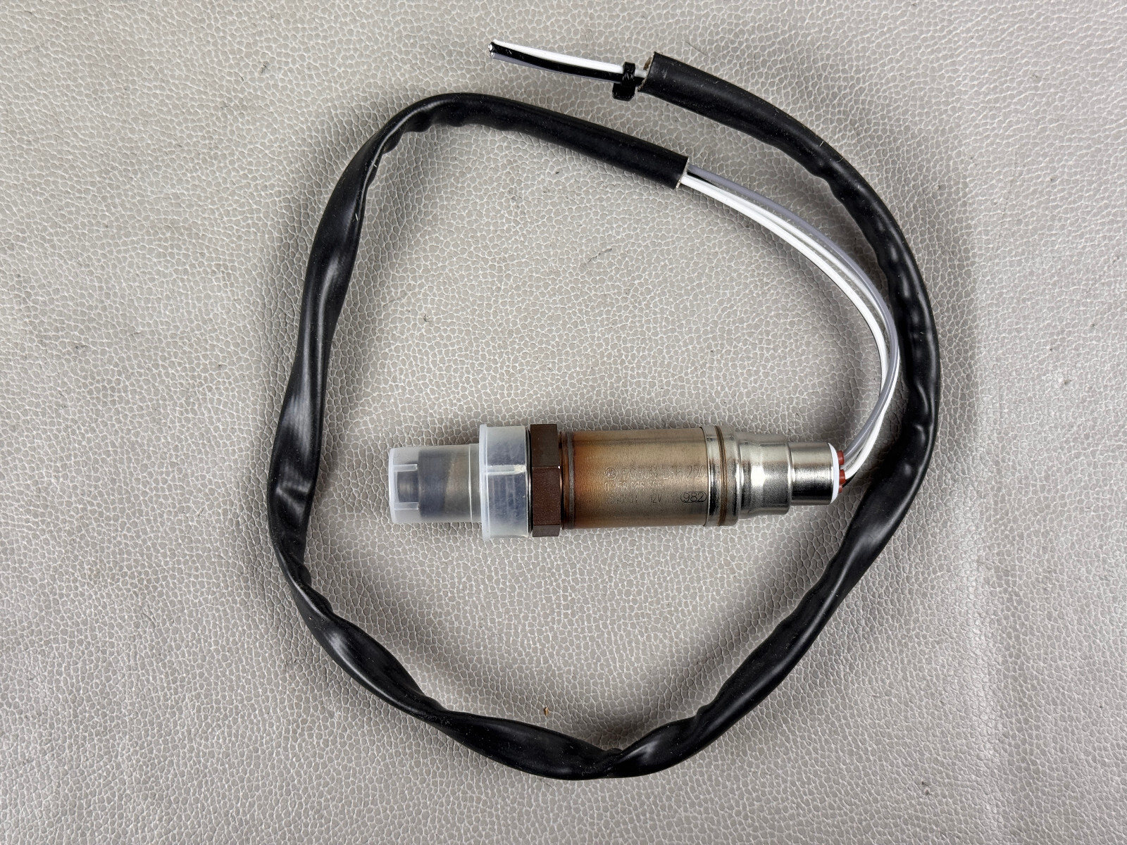 BRAND NEW! BENTLEY BOSCH LAMBDA DOWNSTREAM OXYGEN SENSOR OEM #UT10095