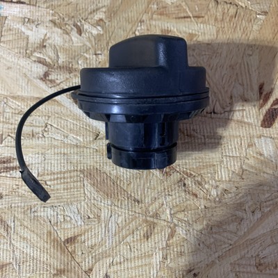 Master Pro Select 6832 Fuel Cap