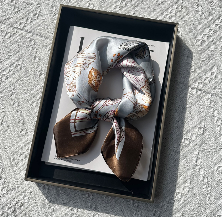 Pure 12 Momme Silk Wrap Scarf Bandanna Square flower Print Square Shawl 27''new