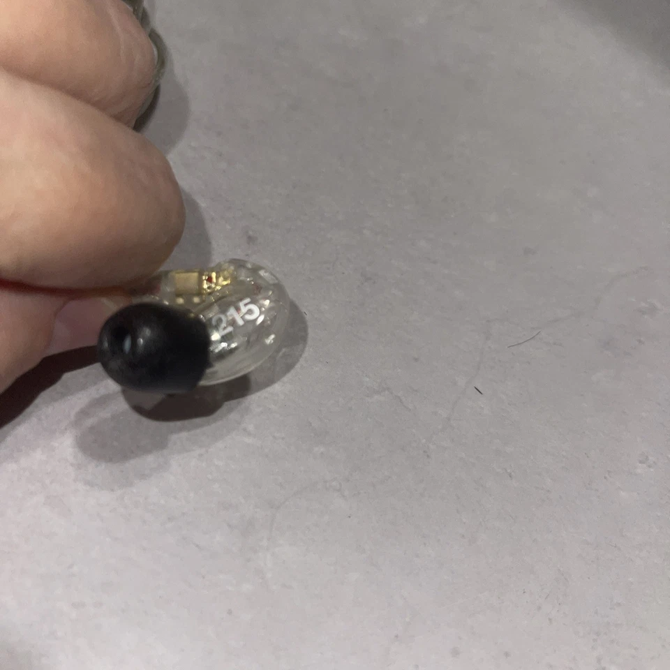 Auriculares/auriculares intrauditivos de monitoreo de DJ Shure SE215-CL con aislamiento de sonido transparente Foto 2 de 3