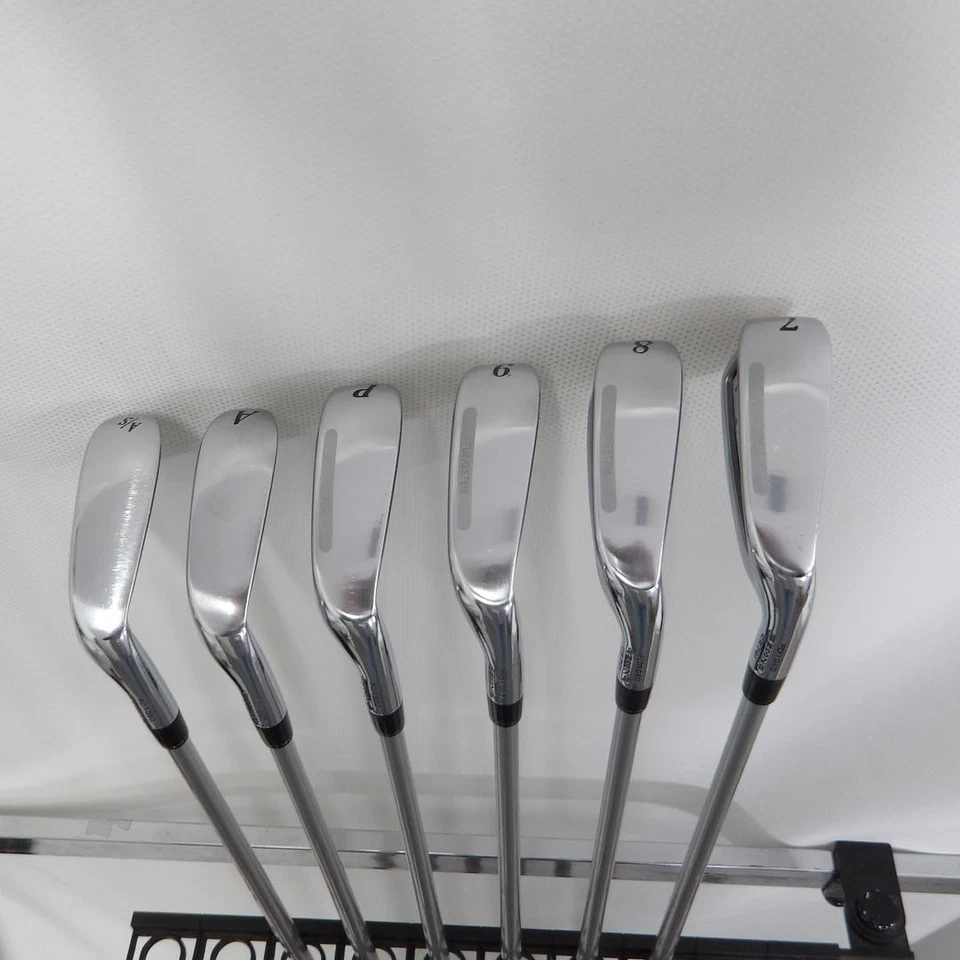 Yonex Iron Set EZONE CB 701 FORGED Stiff YONEX NST 400 6 pieces - Image 3 of 4