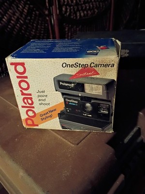 Polaroid One Step Close Up 600 Instant Film Camera w/ Strap & Box - Very Clean