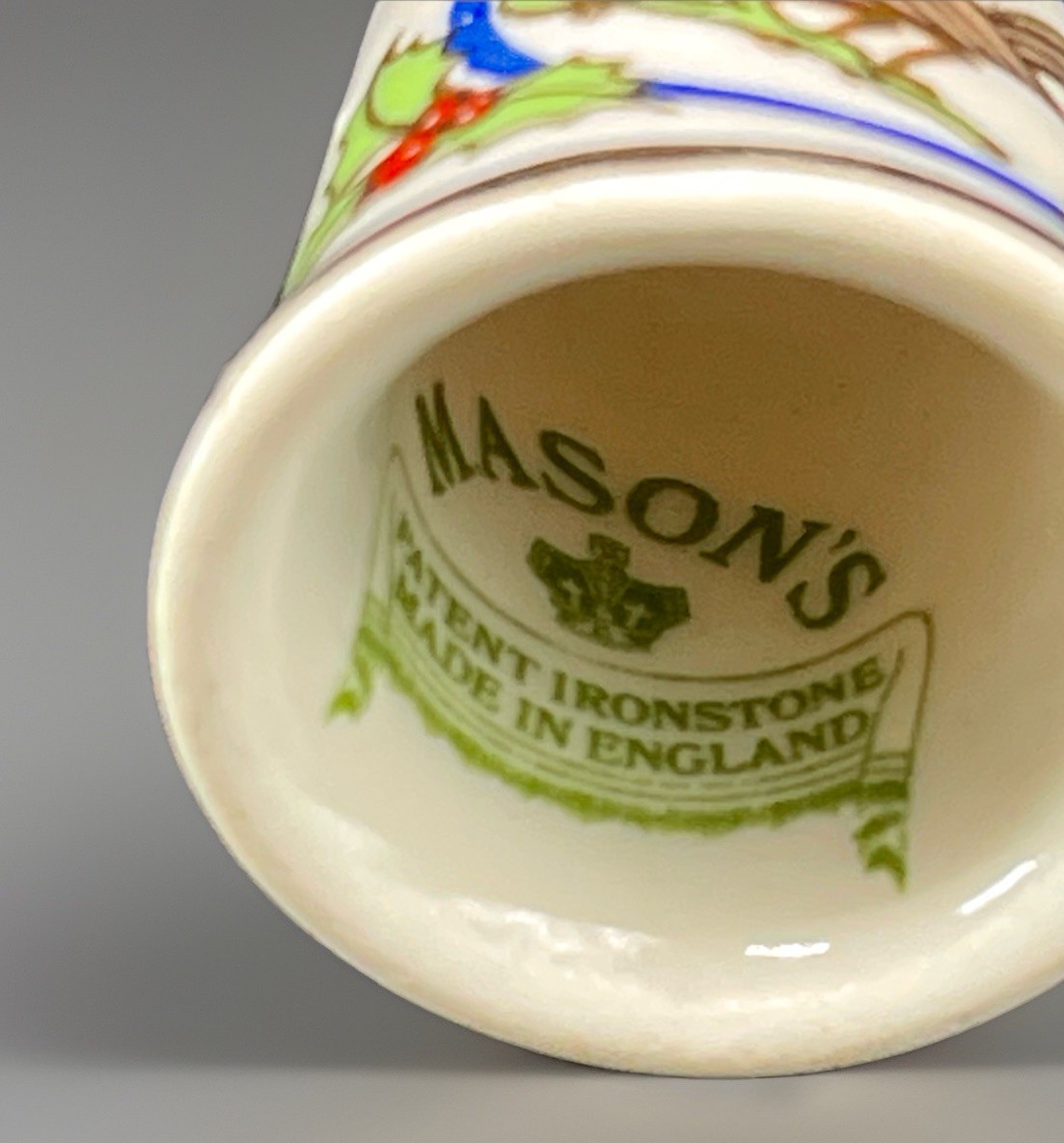 VTG Masons Ironstone Porcelain Thimble Christ Singing Bird Holly Berries Gold GC