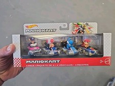 Hot Wheels Mario Kart 4 Pack Includes Light B...