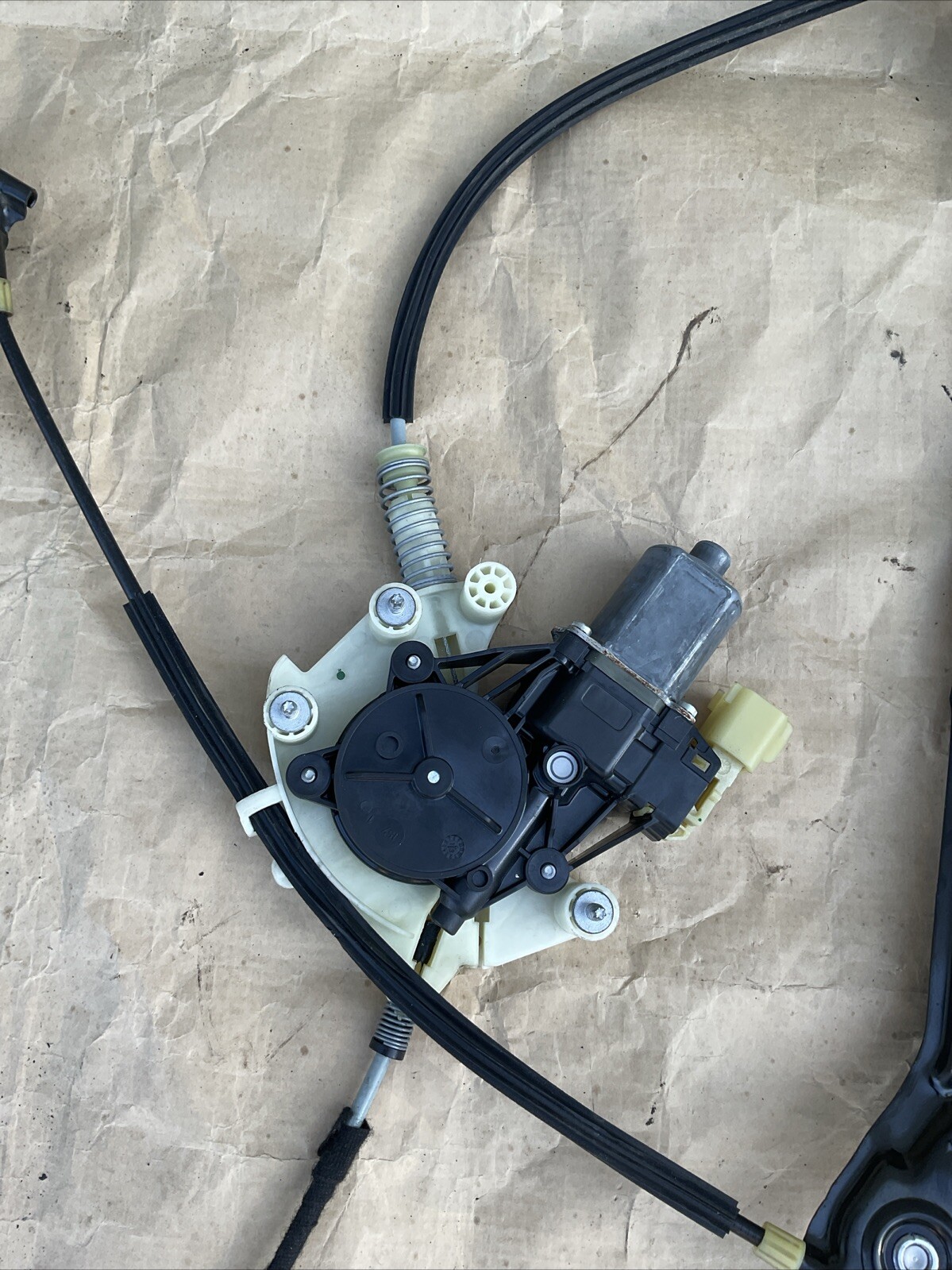 14-22 MASERATI QUATTROPORTE FRONT RIGHT DOOR WINDOW REGULATOR MOTOR OEM 19K