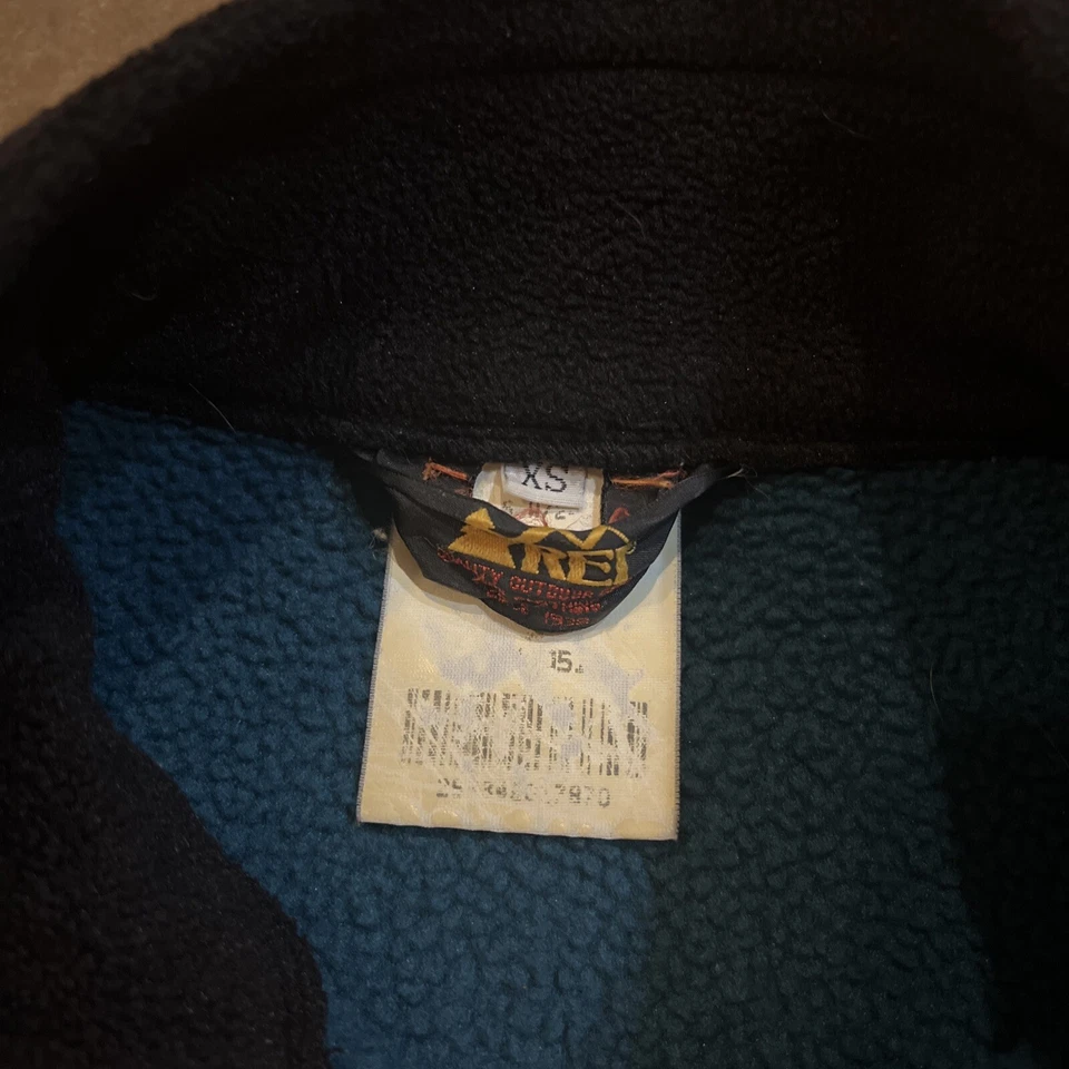 Chaleco polar vintage REI XS cremallera completa Polartec verde azulado años 90 de colección Foto 4 de 4