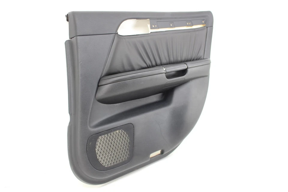 Внутренняя панель задней правой пассажирской двери 2006-2009 Infiniti M35 M45  - Изображение 4 из 4