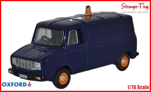 VANS Oxford Diecast Sherpa Van Pickfords OXF 76SHP004