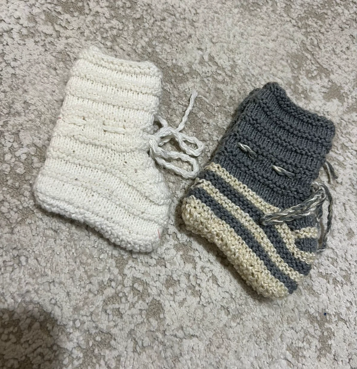 Hand Knitted Baby Socks 2 Pair Set Newborn 0-18M Warm Handmade Infant Baby Gift
Opens in a new windo