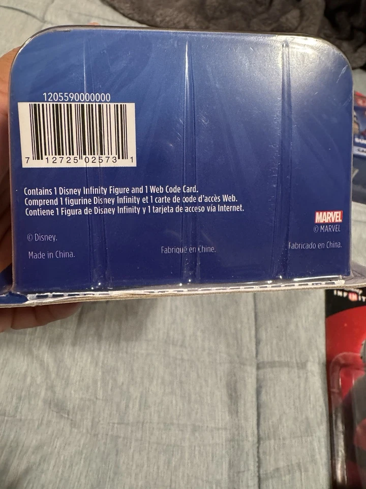 迪士尼无限 2.0 版尼克·弗瑞可动人偶 — 第 2/4 张图片