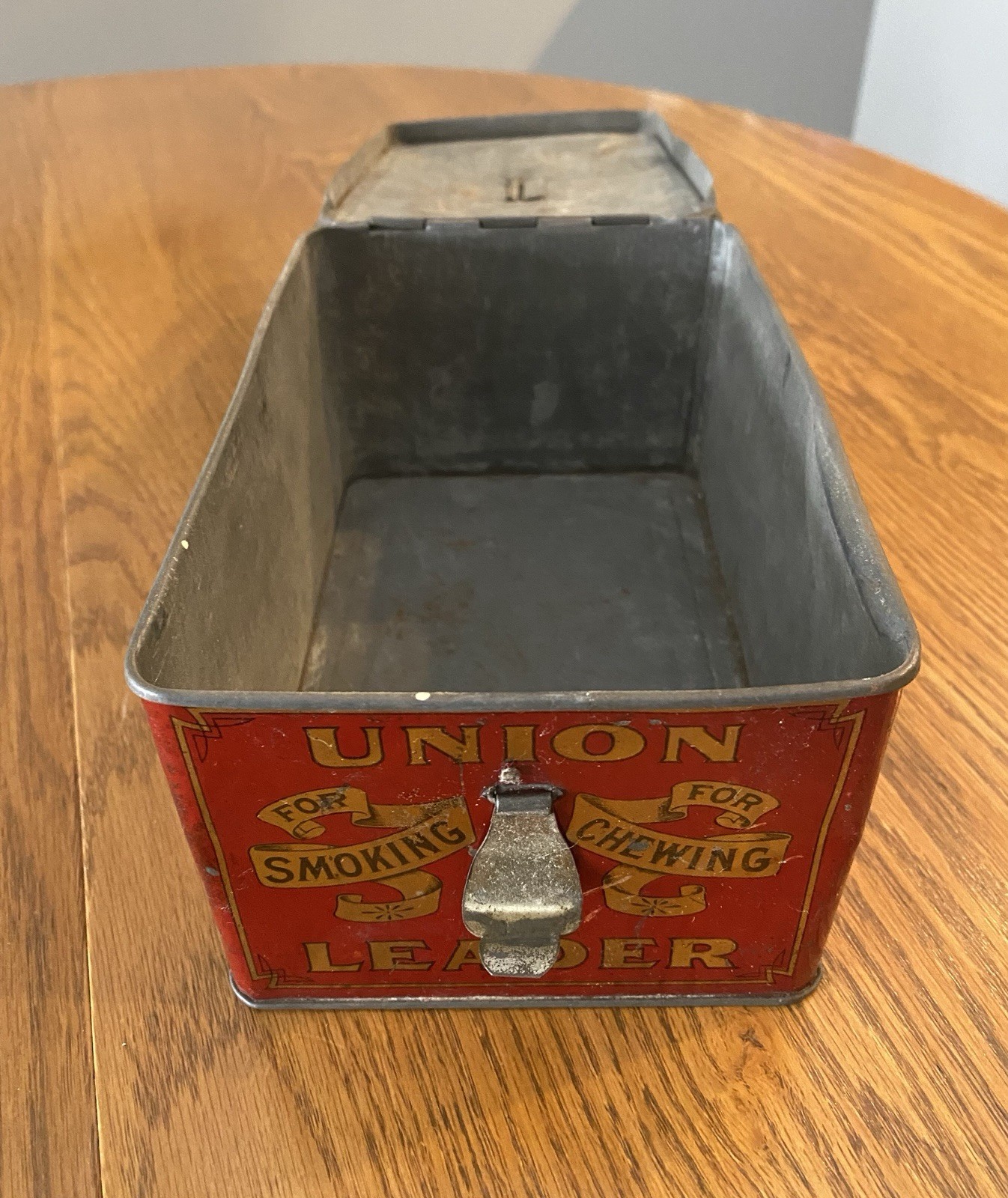 Antique UNION LEADER CUT PLUG EMPTY TOBACCO TIN