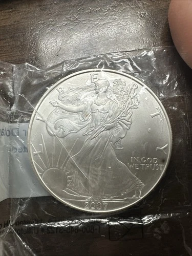 2007 American Silver Eagle 1 oz. Fine Silver .999 US Mint Silver Eagles 1oz Coin