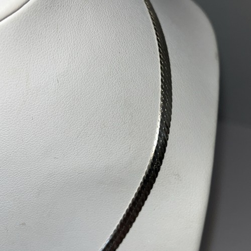 QVC Sterling Silver 16” Herringbone Necklace - NOS - Marked .925 Italy - Vintage - Picture 4 of 6