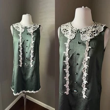 Anna Sui Shift Dress Size 2 Green Lace Button Front Sleeveless Mini Retro Mod