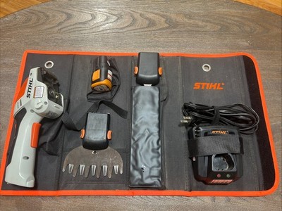 STIHL HSA 25 Garden Shears Hedge Trimmer Charger, Battery & Blades 5021 ch