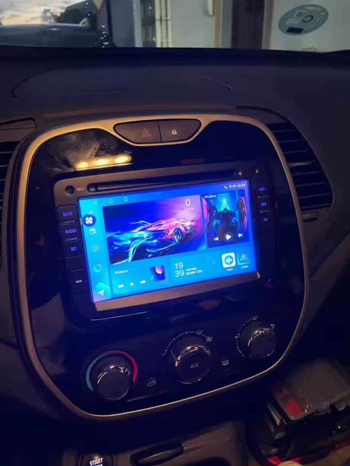 Autoradio Android Per Dacia Duster, Sandero, Logan Renault Captur  2 G 32G Wifi - Immagine 3 di 4