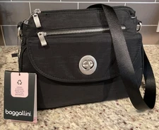 BAGGALLINI CALAIS CROSSBODY BAG RCAL532B0001 Black/Brush Nickel RFID MSRP $100