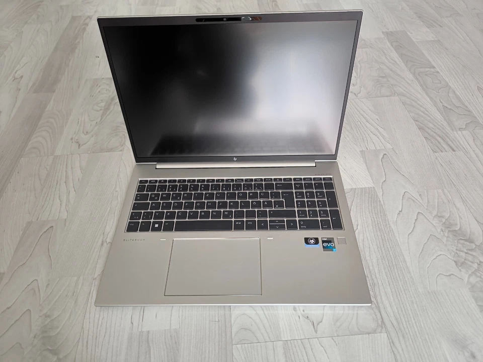 HP EliteBook 860 G9 · i7-1260P · 32GB · 1TB, Foto 1 von 4