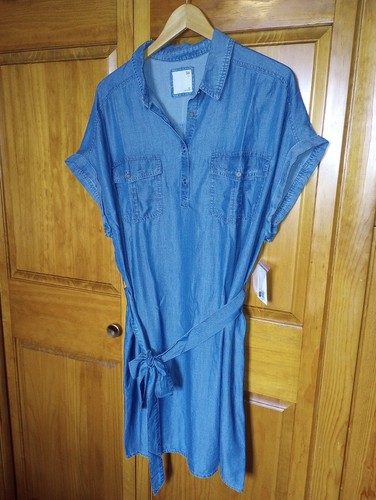 NUEVO CON ETIQUETAS Vestido Camisa Denim Azul Cambray Plus 1X, 37.5" Largo En Embalaje Original - Imagen 15 de 16