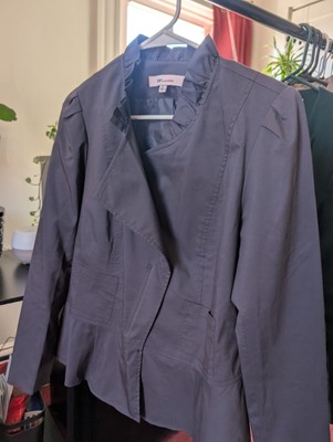 Lightweight Black Jacket With Unique Front
