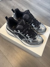 Men’s Represent Storm Runner Trainers Size 10 Silver Black - Excellent! RRP £250