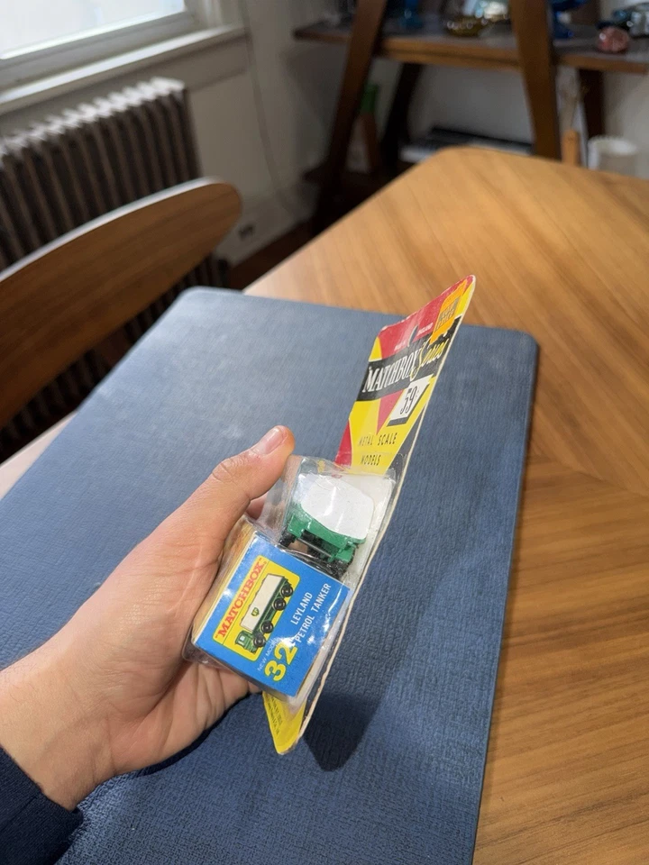 RARE Matchbox Lesney 32C Leyland Tanker BP Gas Blister Pack Carded - Image 3 of 4