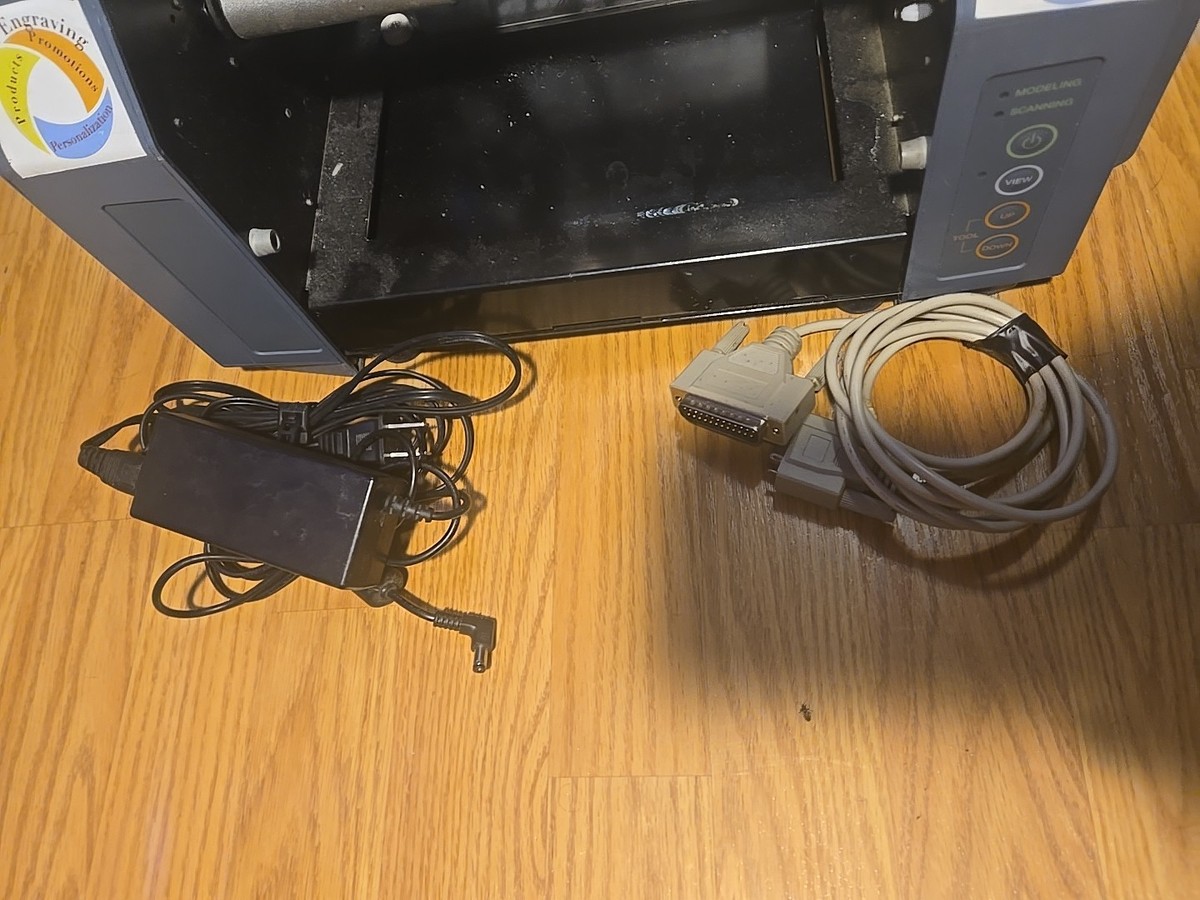 Roland Modela MDX-15 3D Plotter - Milling Machine - Turns On