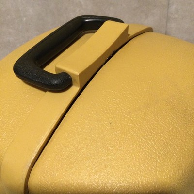 Vintage 1977 1/77 Coleman Lantern 220 228 275 Yellow Clamshell