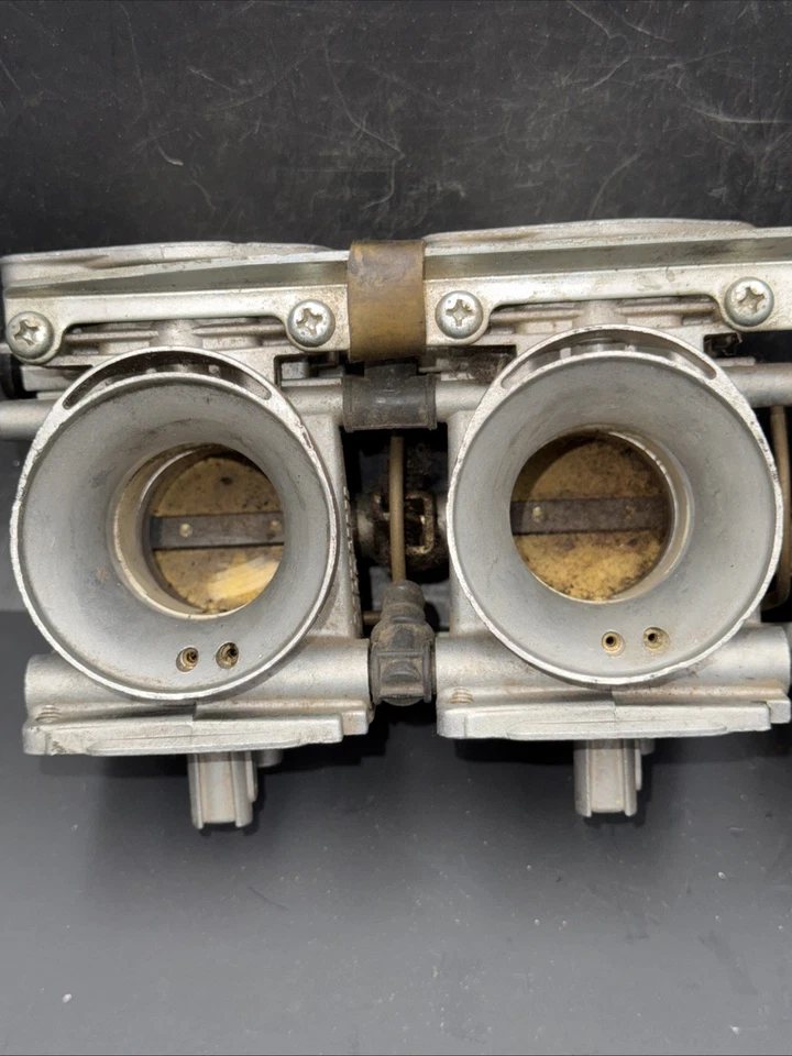 Carburador carbohidratos Suzuki 1986-87 GSXR1100 GSXR 1100 GSX-R CV 36 mm Mikuni Foto 2 de 4