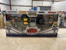 NECA TMNT TEENAGE MUTANT NINJA TURTLES ACTION FIGURE STUMP WRESTLING 4 PACK