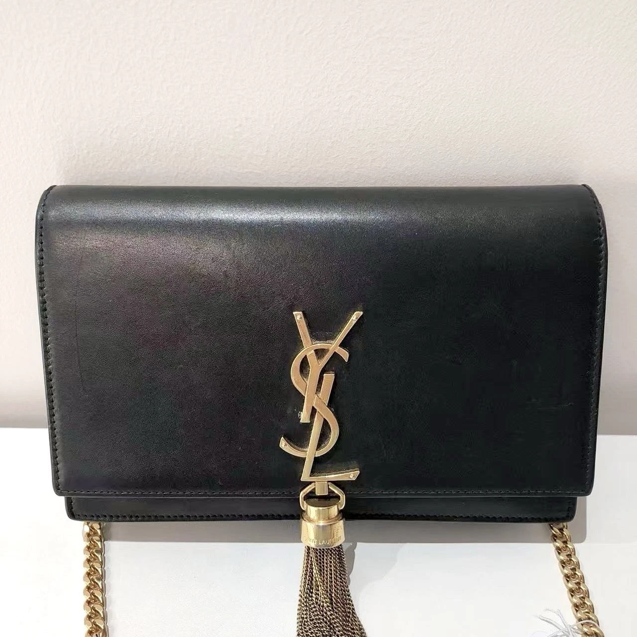 Saint Laurent — Pre-owned Authentic Saint Laurent Kate Pompom Small 20cm Width Black Leather
