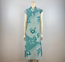 Vintage Hawaiian Dress Maxi Floral Cheongsam Qipao, Size X-Small/Small