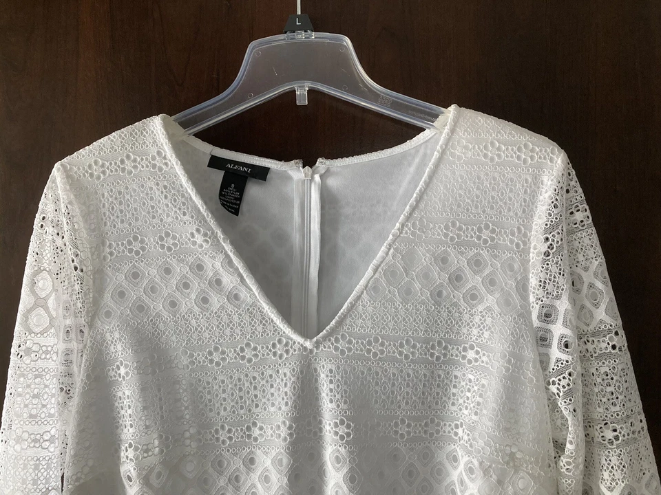 Alfani Dress Womens White Lace Lined Long Flare Boho Sleeves Size 8 EUC - Image 2 of 4