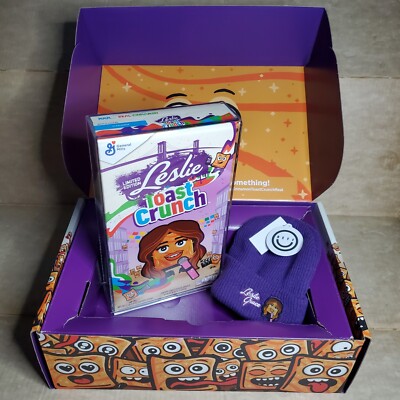 Leslie Grace Toast Crunch Cinnamon Toast Crunch with Hat And Box Very Limited Ed