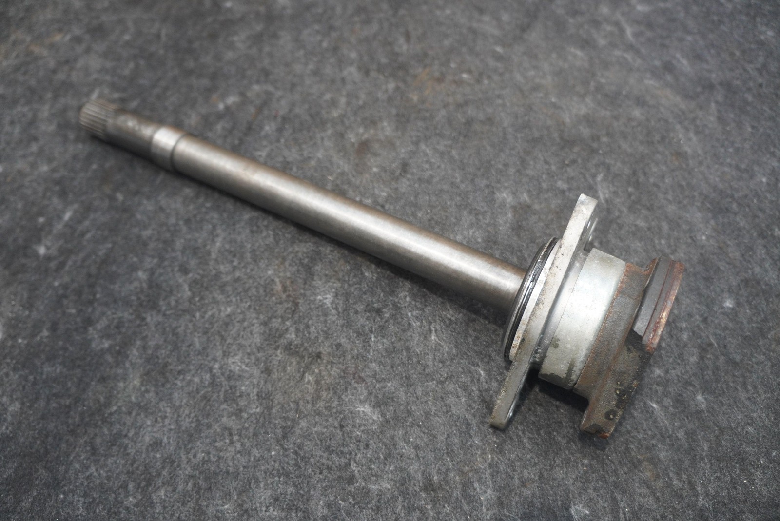 Front Axle Differential Carrier Shaft Extension 382320P000 OEM Nissan GT-R 2010