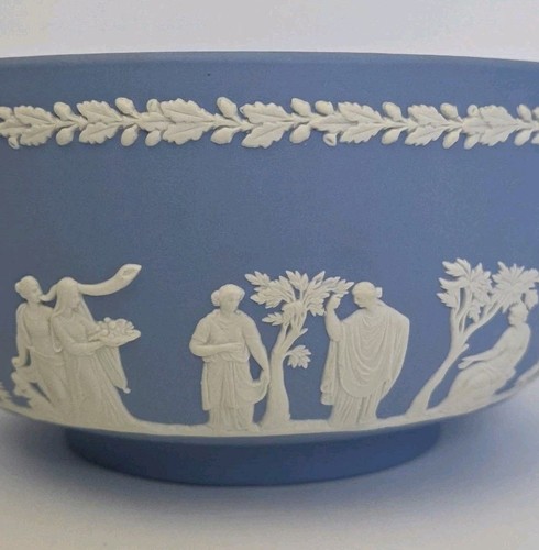 VTG Wedgwood Jasperware Bowl Aprox 8" The Sacrifice Greek Design 1972 Blue Matte - Picture 2 of 11