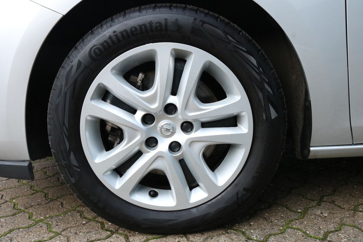Opel Astra 1,6 CDTi 136 Enjoy ST