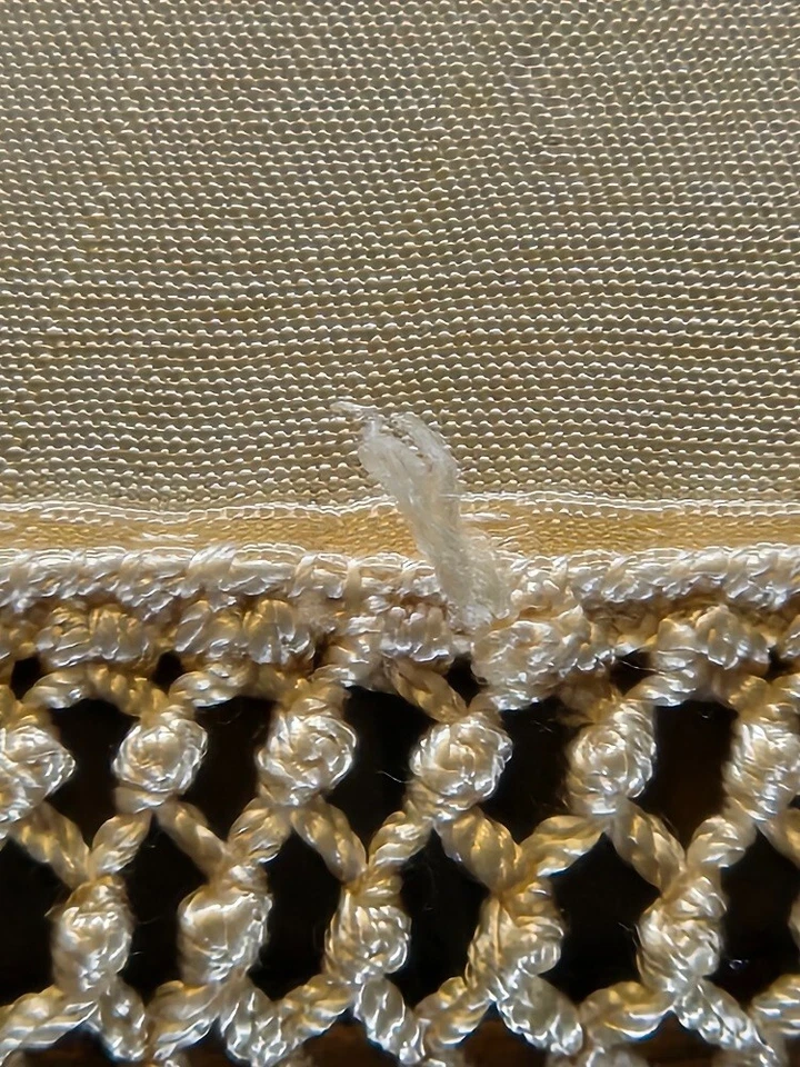 Mantel/mantón de piano antiguo victoriano del siglo XIX bordado de seda cruda Lrg Foto 4 de 4