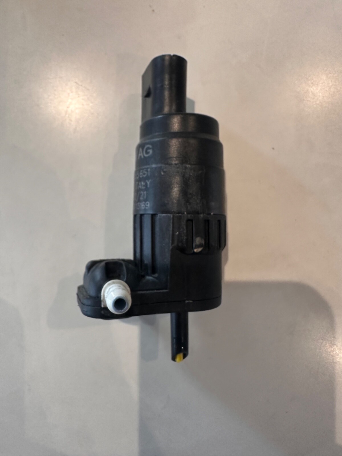 Genuine VW GOLF mk5/6/7 TOURAN POLO mk8 PASSAT B6 WASHER BOTTLE PUMP