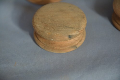 NICE SET 4 VINTAGE CHERRY HARDWOOD 2" DRESSER KNOBS WALNUT / MAHOGANY (V5) - Picture 5 of 7
