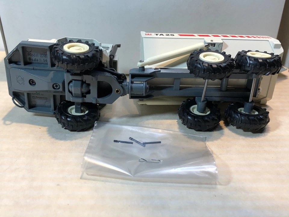 CONRAD TEREX TA 25 ARTICULATED DUMP TRUCK WHITE #2762 MADE IN GERMANY 1:50 1989 - Image 4 of 4