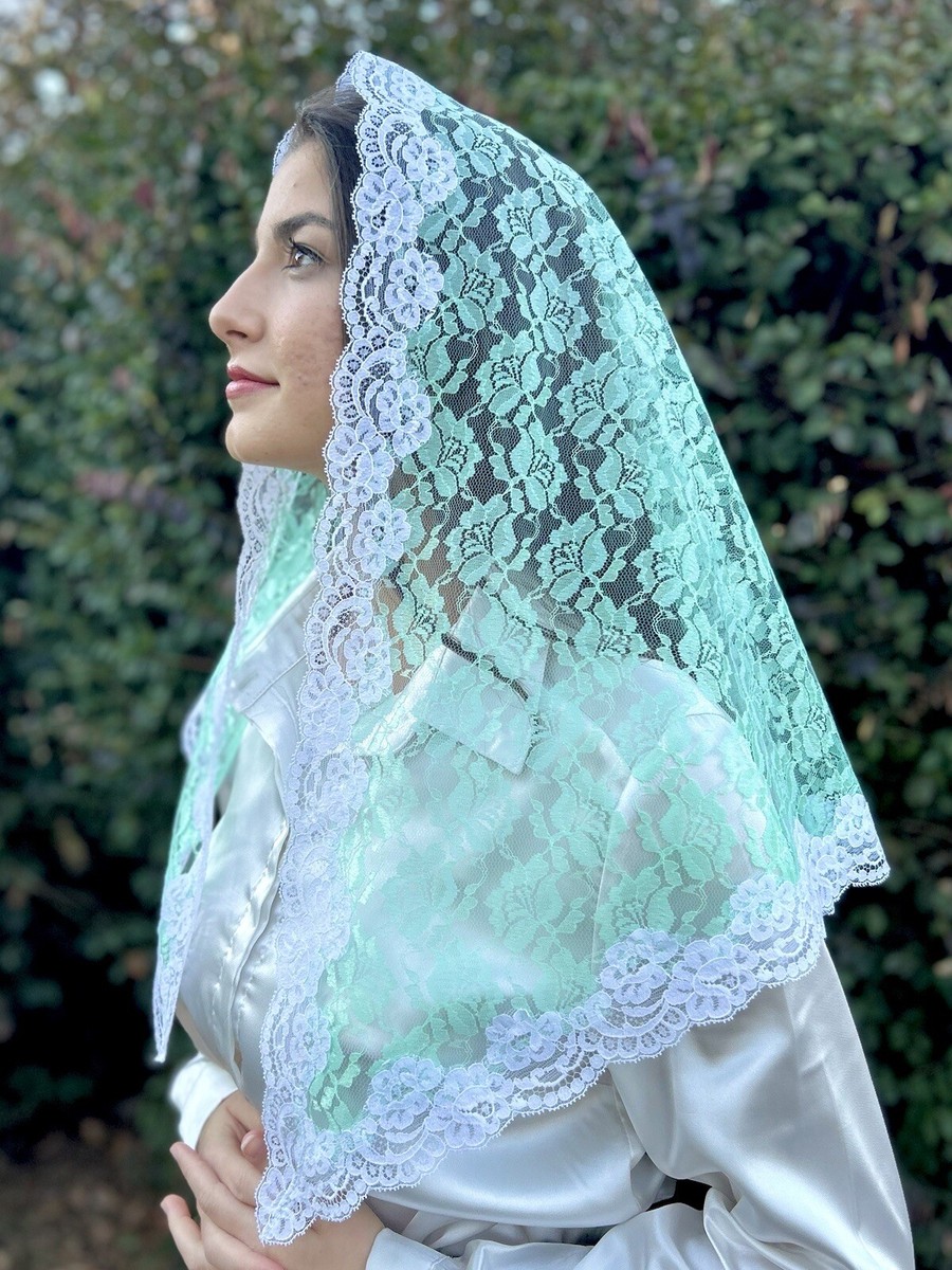 Catholic Chapel Veils And Mantillas Spanish Mantilla Church Chaple